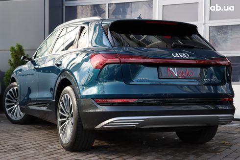 Audi E-Tron 2020 синий - фото 3