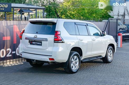 Toyota Land Cruiser Prado 2020 - фото 8