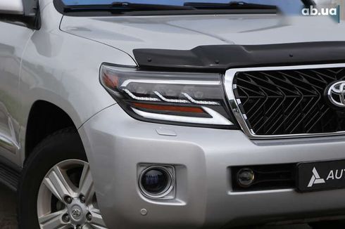 Toyota Land Cruiser 2012 - фото 4