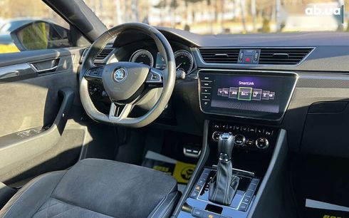 Skoda Superb 2018 - фото 22