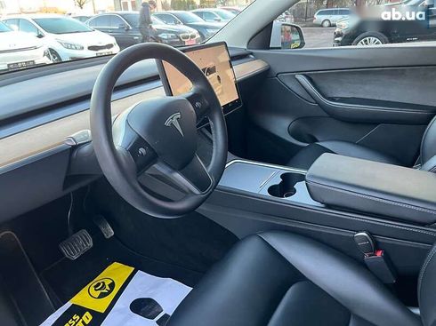 Tesla Model Y 2022 - фото 11