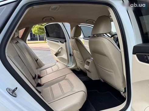 Volkswagen Passat 2017 - фото 24