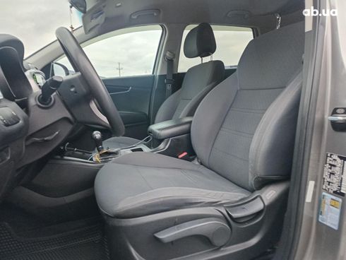 Kia Sorento 2015 серый - фото 18