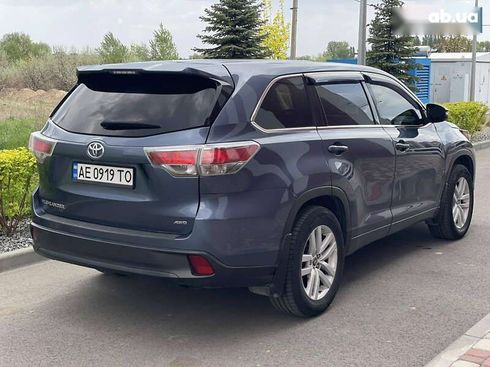 Toyota Highlander 2015 - фото 9