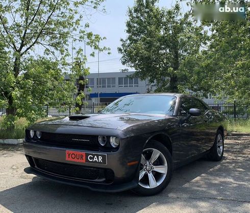 Dodge Challenger 2020 - фото 4