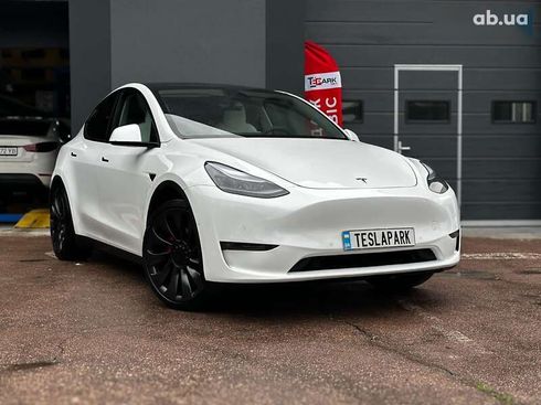 Tesla Model Y 2022 - фото 2