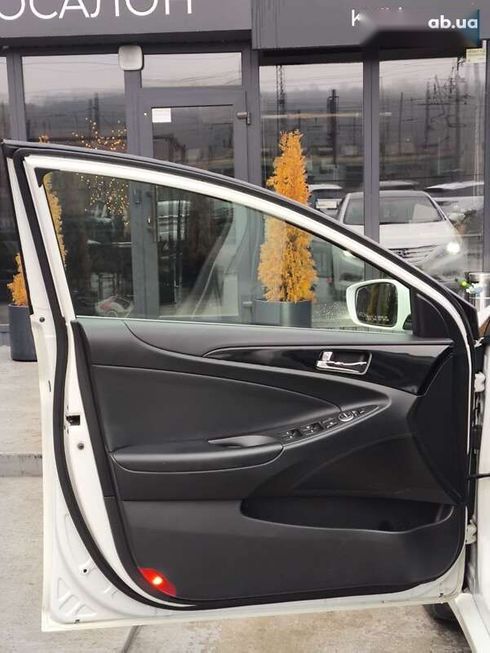 Hyundai Sonata 2010 - фото 11