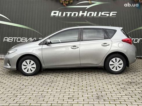 Toyota Auris 2014 - фото 17