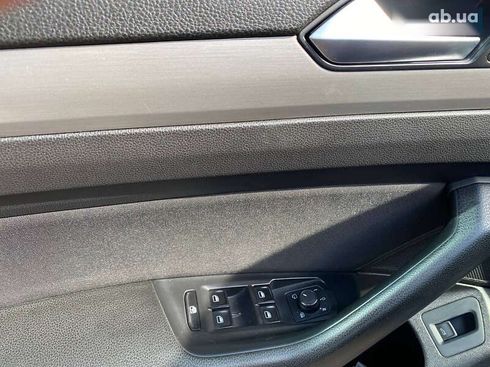 Volkswagen Passat 2015 - фото 17