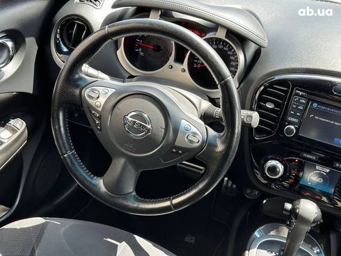 Nissan Juke 2017 красный - фото 9