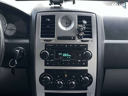 Chrysler 300C 2005 - фото 15