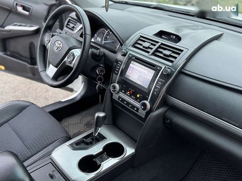 Toyota Camry 2014 - фото 28