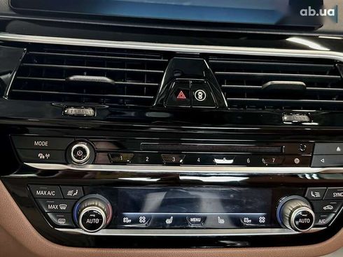 BMW 5 серия 2019 - фото 28