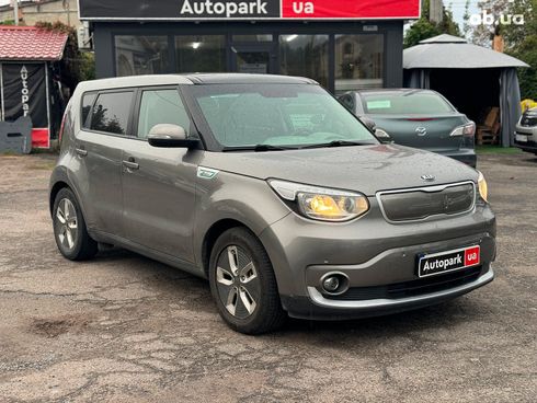 Kia Soul 2017 серый - фото 5
