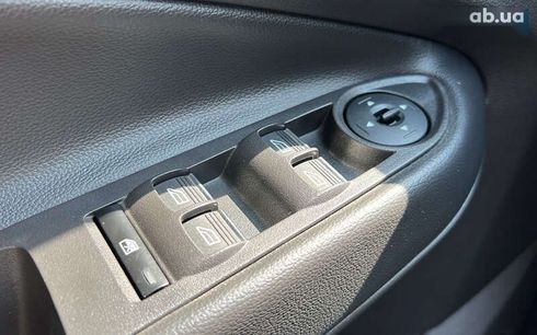 Ford Escape 2019 - фото 16