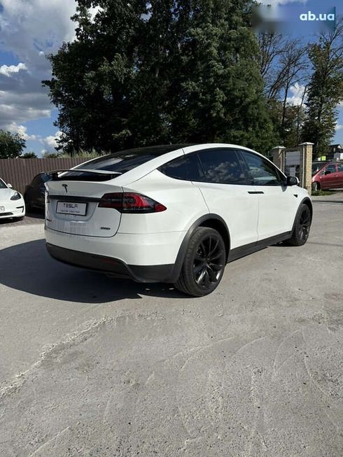Tesla Model X 2018 - фото 20