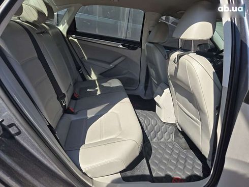 Volkswagen Passat 2016 - фото 13