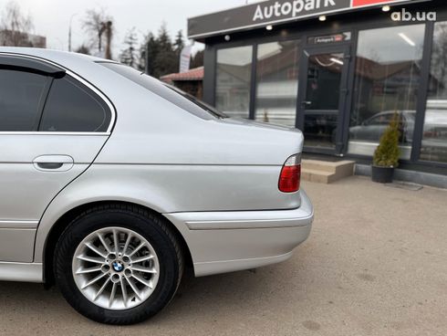 BMW 5 серия 2003 серый - фото 9