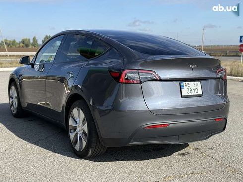 Tesla Model Y 2023 - фото 10