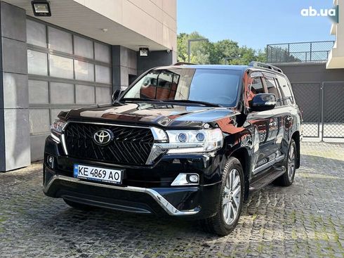 Toyota Land Cruiser 2017 - фото 4