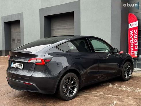Tesla Model Y 2024 - фото 10