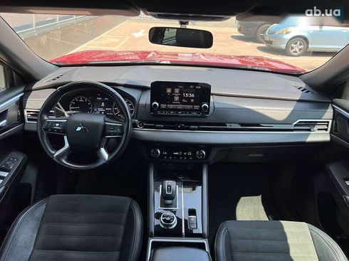Mitsubishi Outlander 2021 - фото 11