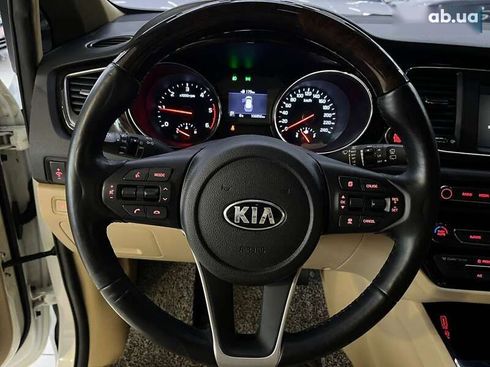 Kia Carnival 2019 - фото 11