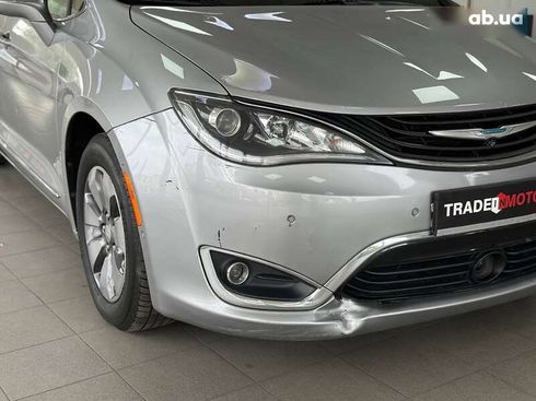 Chrysler Pacifica 2017 - фото 3