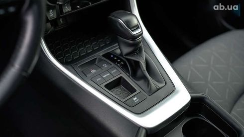 Toyota RAV4 2020 - фото 24