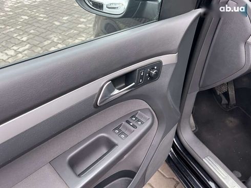 Volkswagen Touran 2011 - фото 14