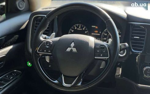 Mitsubishi Outlander 2015 - фото 15