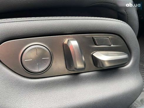 Lexus LS 2018 - фото 30