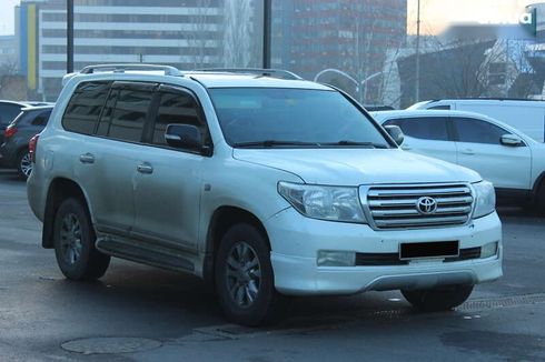 Toyota Land Cruiser 2011 - фото 3