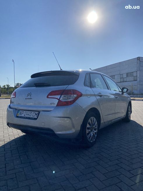 Citroёn C4 2013 серебристый - фото 3