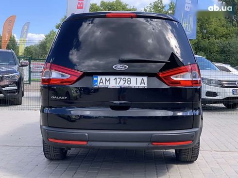 Ford Galaxy 2013 - фото 16