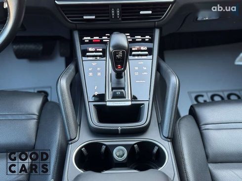 Porsche Cayenne 2020 - фото 25