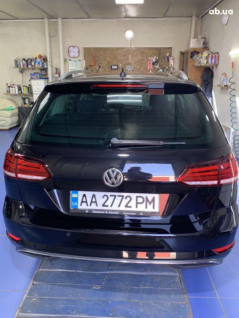 Volkswagen Golf 2018 черный - фото 3