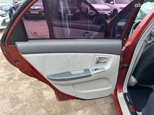 Kia Cerato 2007 красный - фото 9