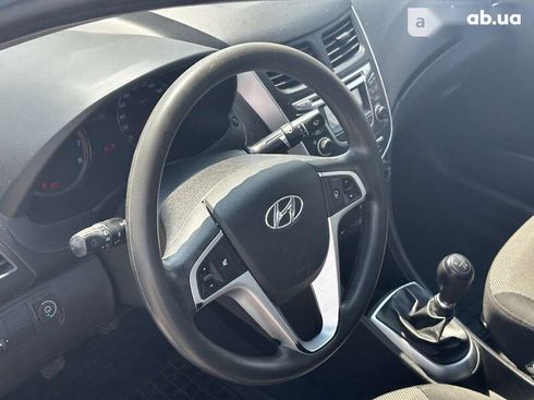 Hyundai Accent 2013 - фото 16