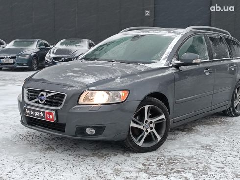Volvo V50 2012 серый - фото 2