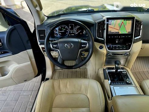 Toyota Land Cruiser 2015 - фото 28