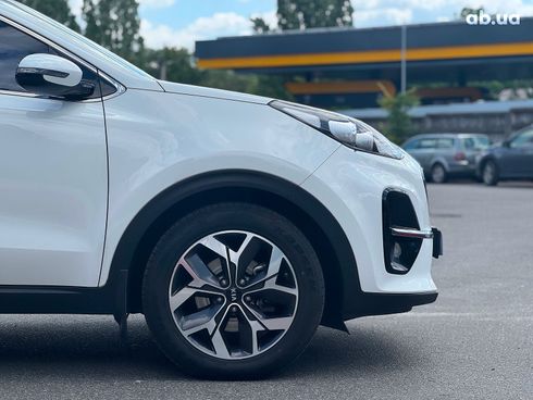 Kia Sportage 2018 белый - фото 14