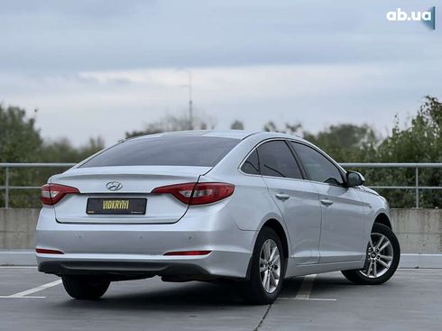 Hyundai Sonata 2017 - фото 18