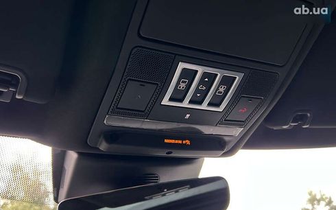Land Rover Discovery 2017 - фото 20