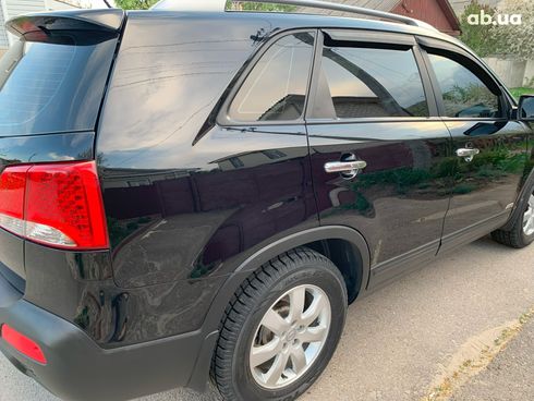 Kia Sorento 2011 черный - фото 4