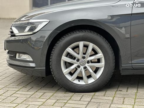 Volkswagen Passat 2015 серый - фото 12