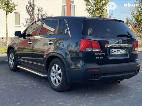 Kia Sorento 2012 - фото 21