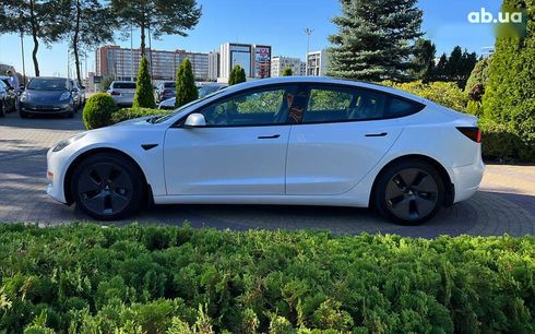 Tesla Model 3 2022 - фото 4