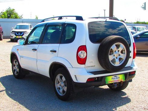 Chevrolet Niva 2009 - фото 3