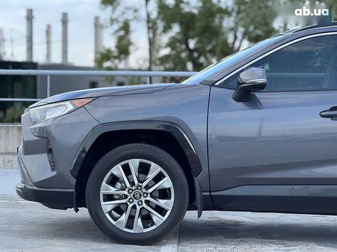 Toyota RAV4 2019 - фото 16